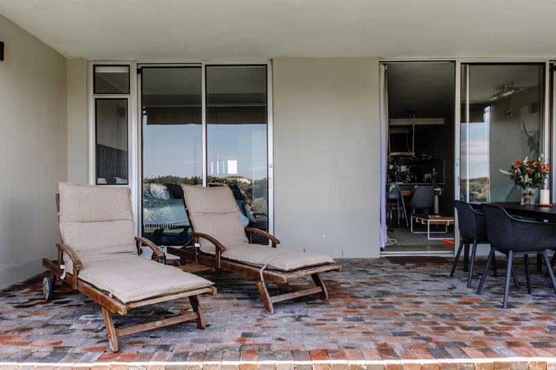 To Let 2 Bedroom Property for Rent in Dolphin Beach Western Cape